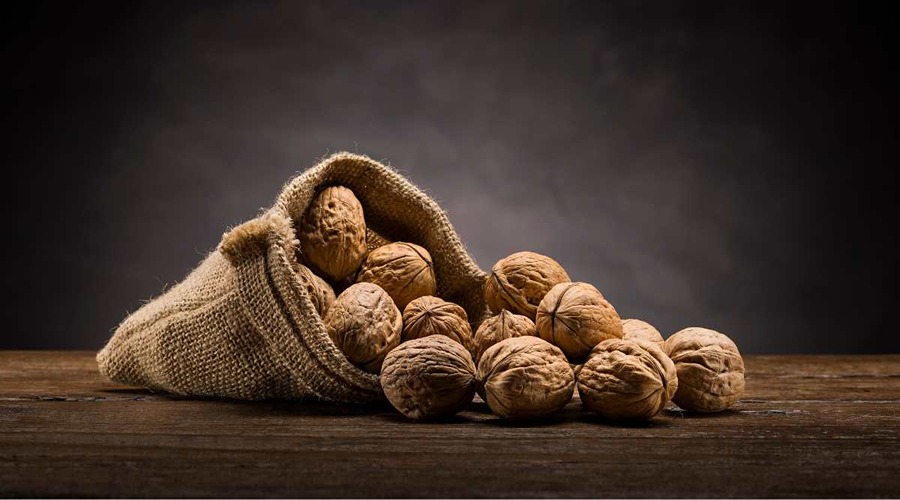 Walnut has amazing health benefits, it is beneficial for health